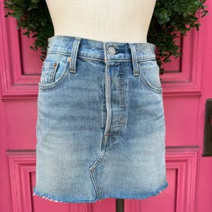 Levi's rhinestone denim skirt size 0
